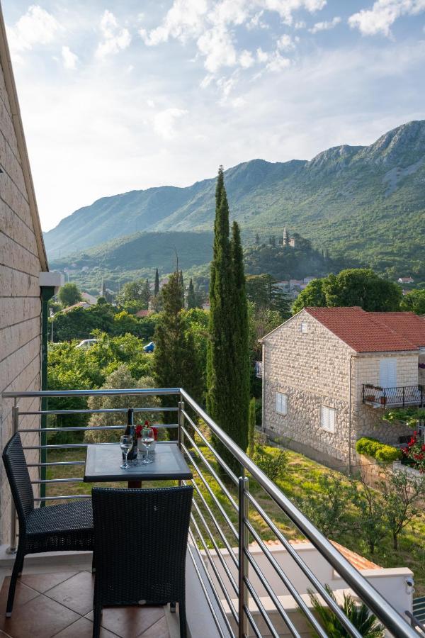 Apartments Dubelj Komolac Kültér fotó